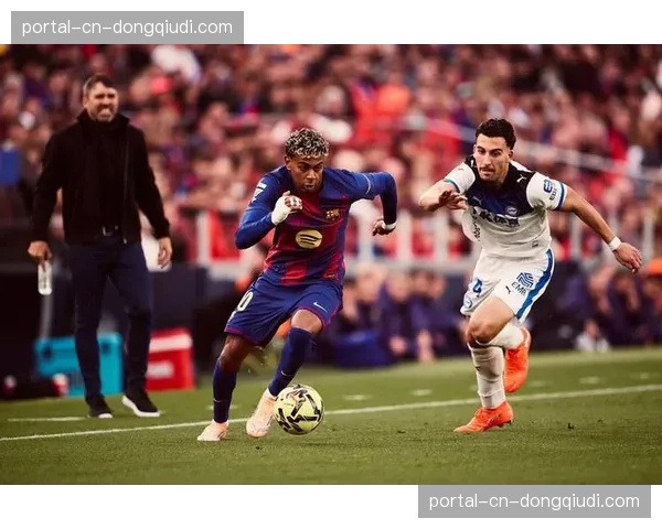 国家德比半场战报：巴萨1-0领先皇马，亚马尔内切破门